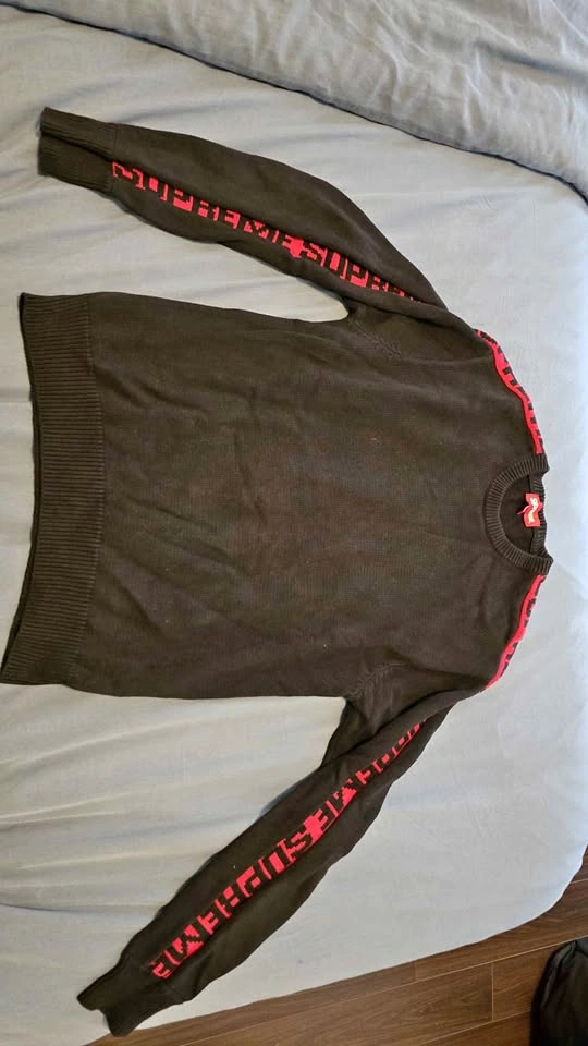 Supreme Sleeve Stripe Sweater (M)
