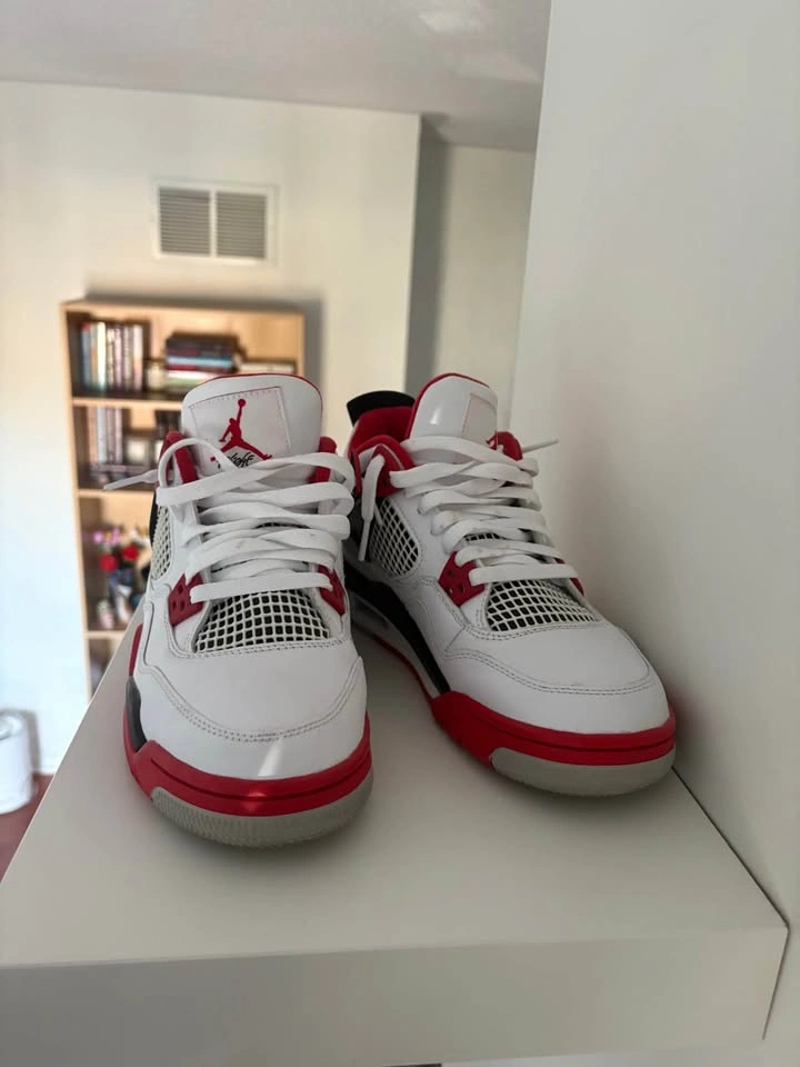 Jordan 4 Retro Fire Red - photo 2