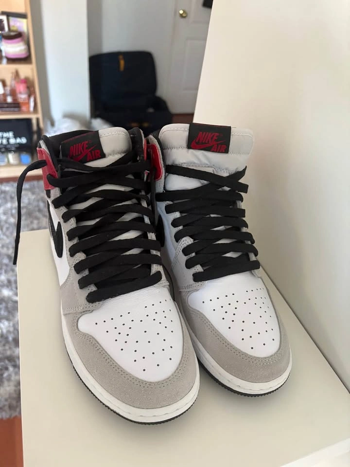Air Jordan 1 Retro High Smoke Grey - photo 2