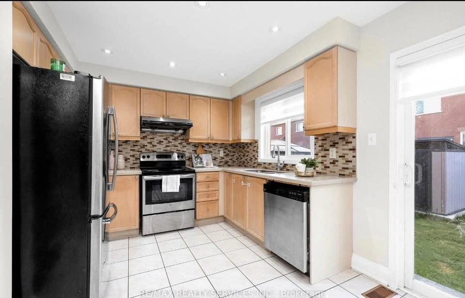1 Bed 1 Bath - House - photo 5