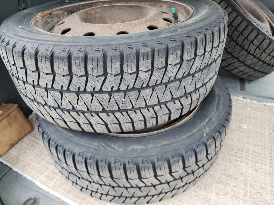 Bridgestone Blizzak WS90 Tires 205/55R16 with Rims - photo 2