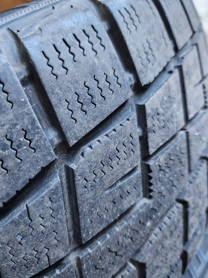 205 65 R15 TIRES - EXCELLENT CONDITION - photo 3