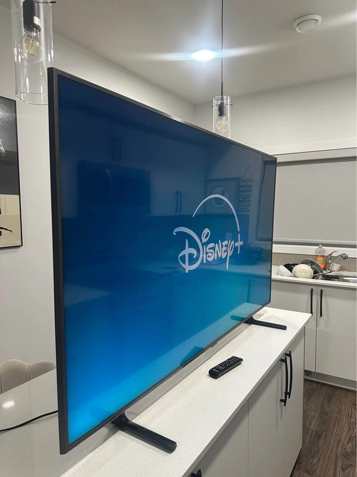 55-Inch Samsung 4K Smart TV – Like New - photo 5