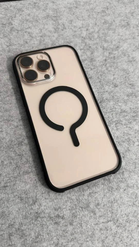 DBrand Ghost 2.0 Case (iPhone 16 Pro 6.3-in) - photo 2