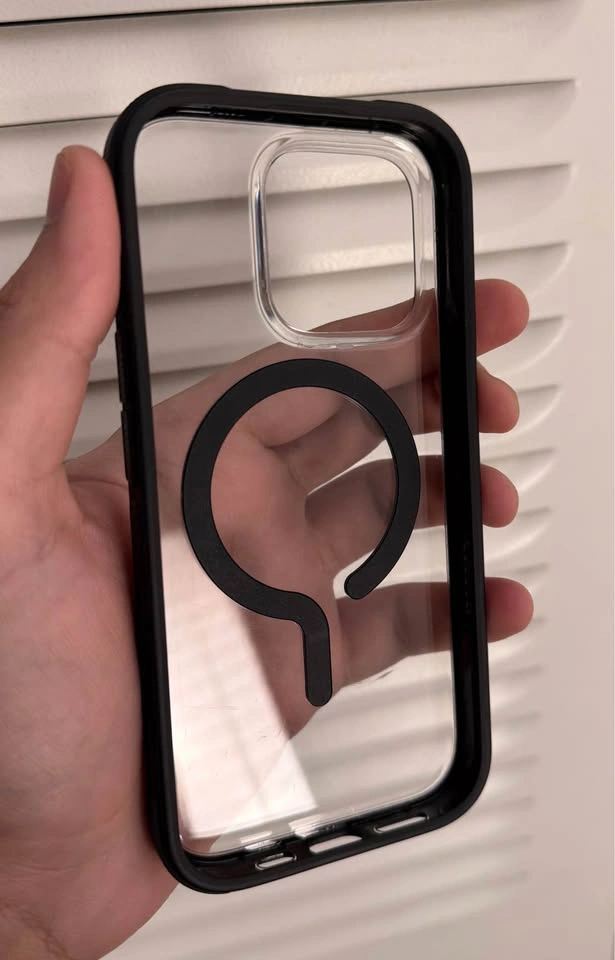 DBrand Ghost 2.0 Case (iPhone 16 Pro 6.3-in) - photo 3