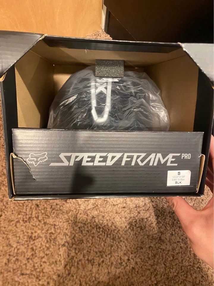 New Fox Speedframe Helmet Black Gray Orange SIZE SMALL - photo 5