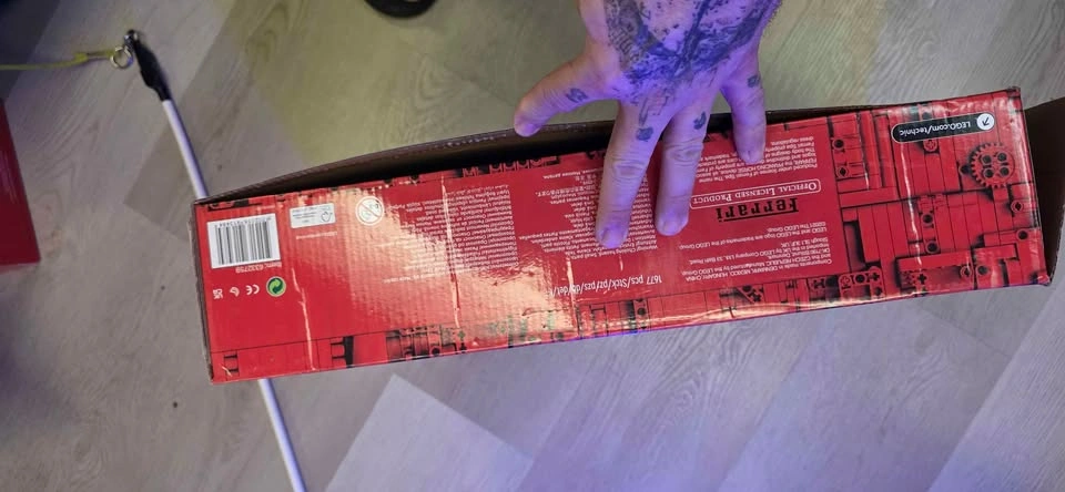 LEGO Technic Ferrari 488 GTE AF Corse #51 - photo 3