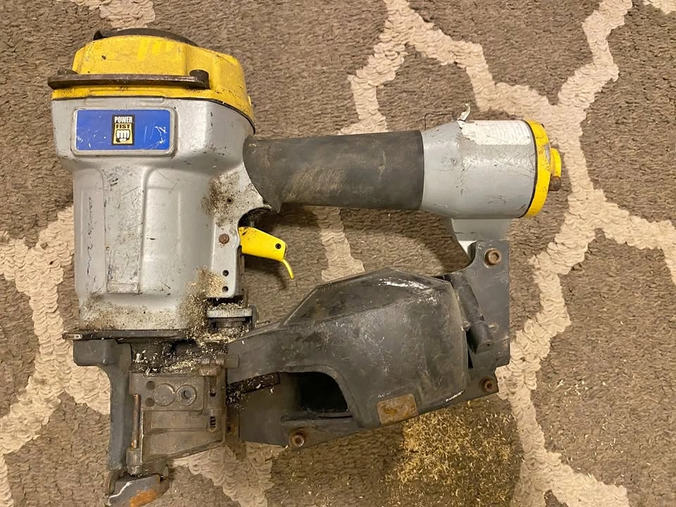Power Fist Pneumatic Coil Roofing Nailer