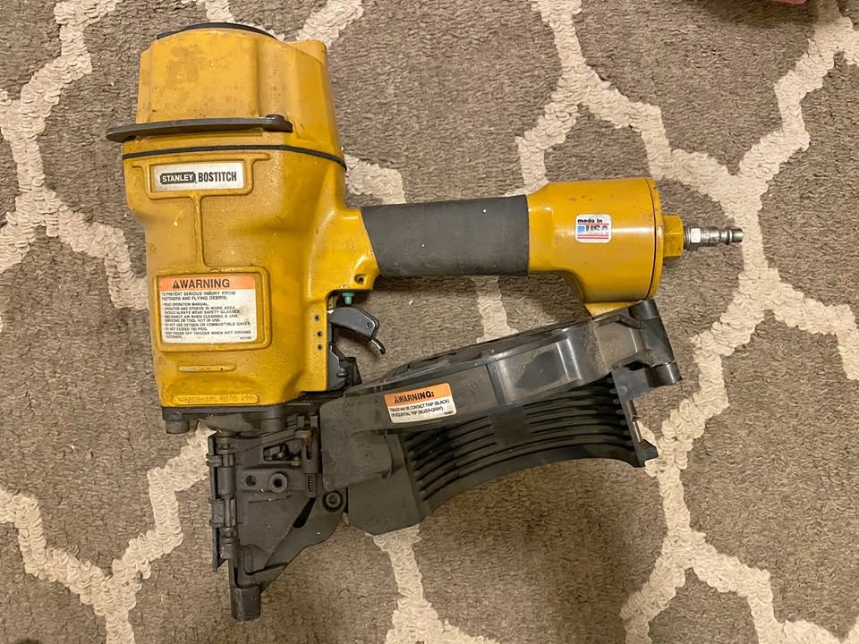 Stanley Bostitch Pneumatic Coil Roofing Nailer