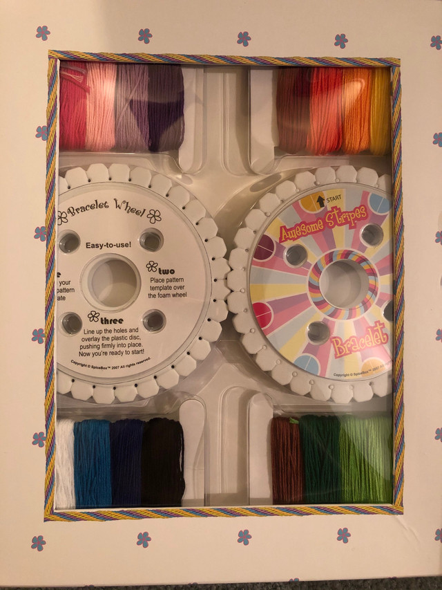 Friendship bracelet maker set - photo 3