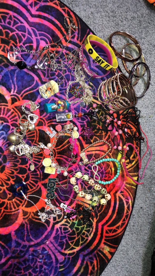 Girls jewelry