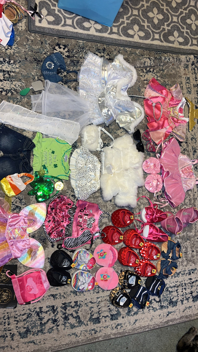 Build a bear clothes