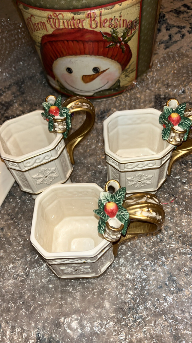 Fitz and Floyd christmas handcrafted china - photo 3