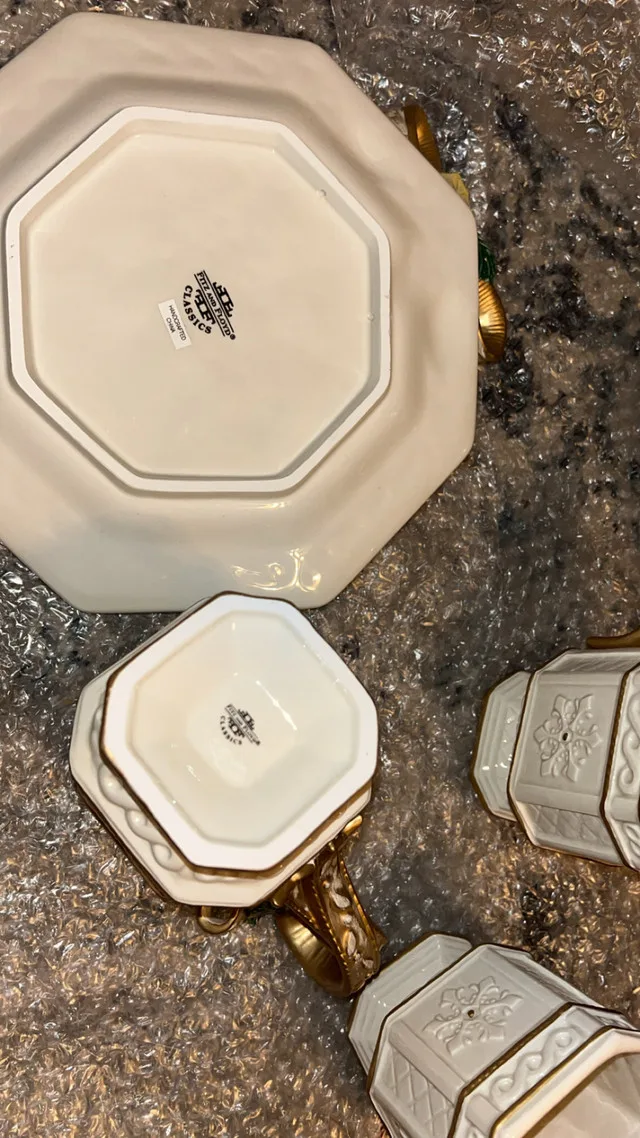 Fitz and Floyd christmas handcrafted china image indicator(5)