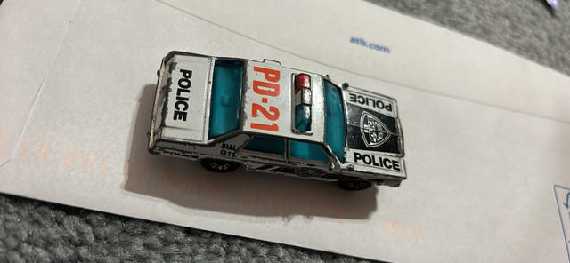 Matchbox Ford police car - photo 2