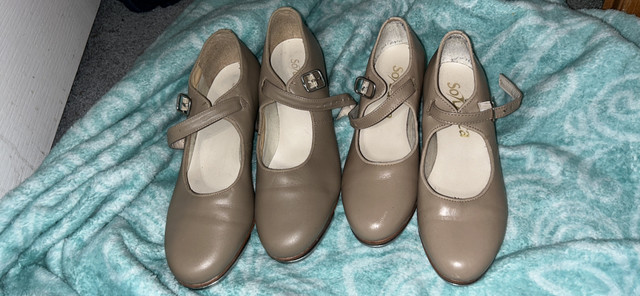 Capezio tap shoes 1 & 3.5