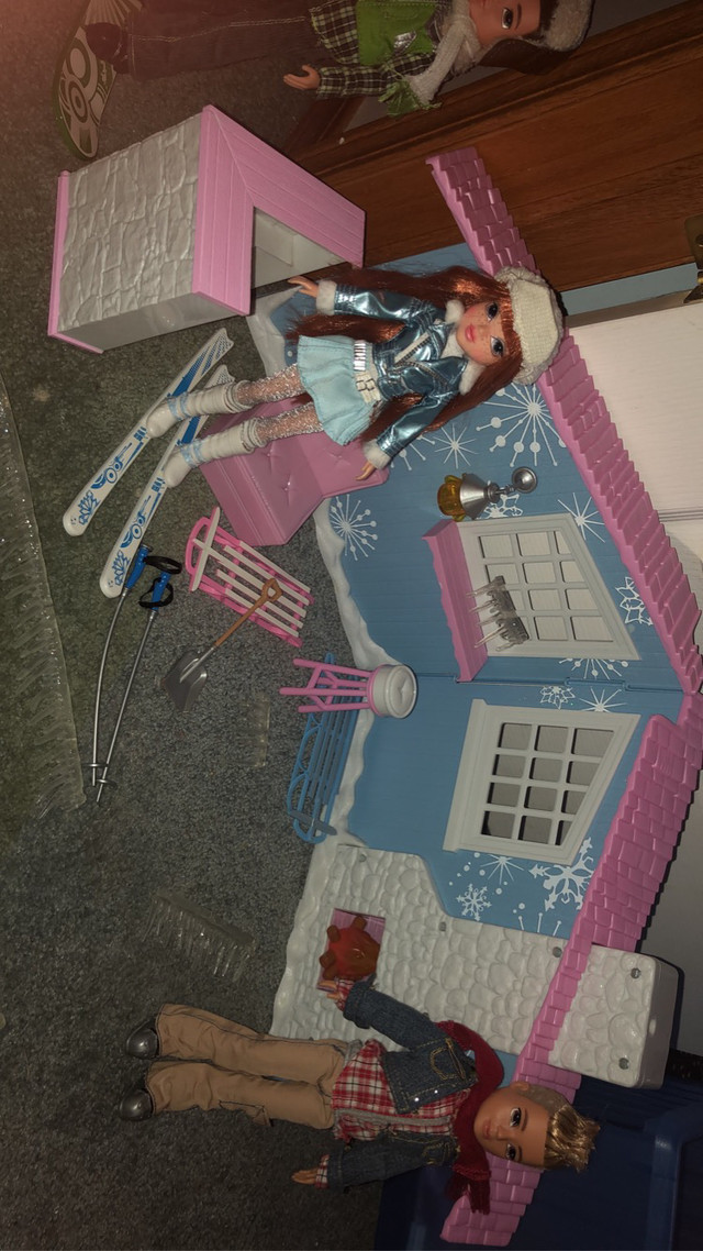 Moxie girlz magic snow cabin dolls house set - photo 3