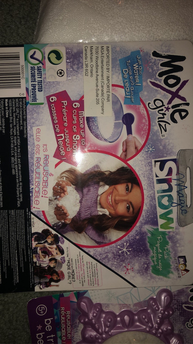Moxie girlz magic snow cabin dolls house set - photo 4