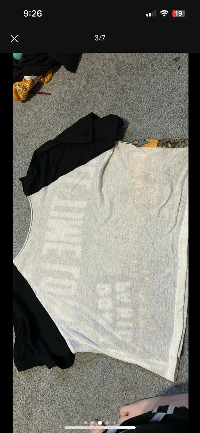 All time low merch image indicator(3)