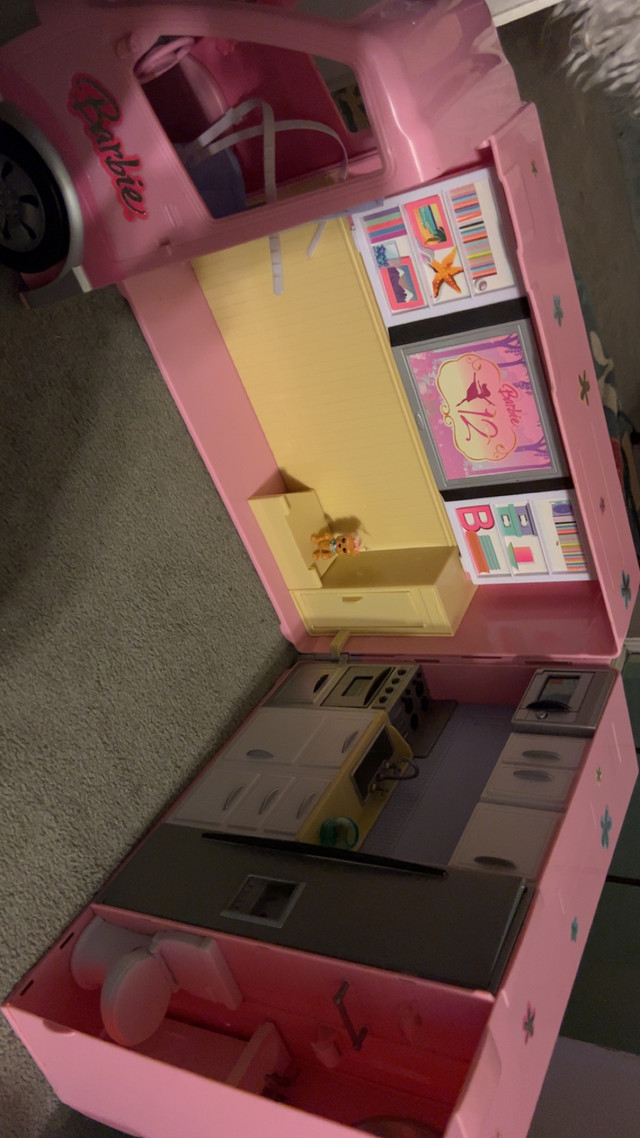 Barbie RV camper with musical hot tub - photo 3