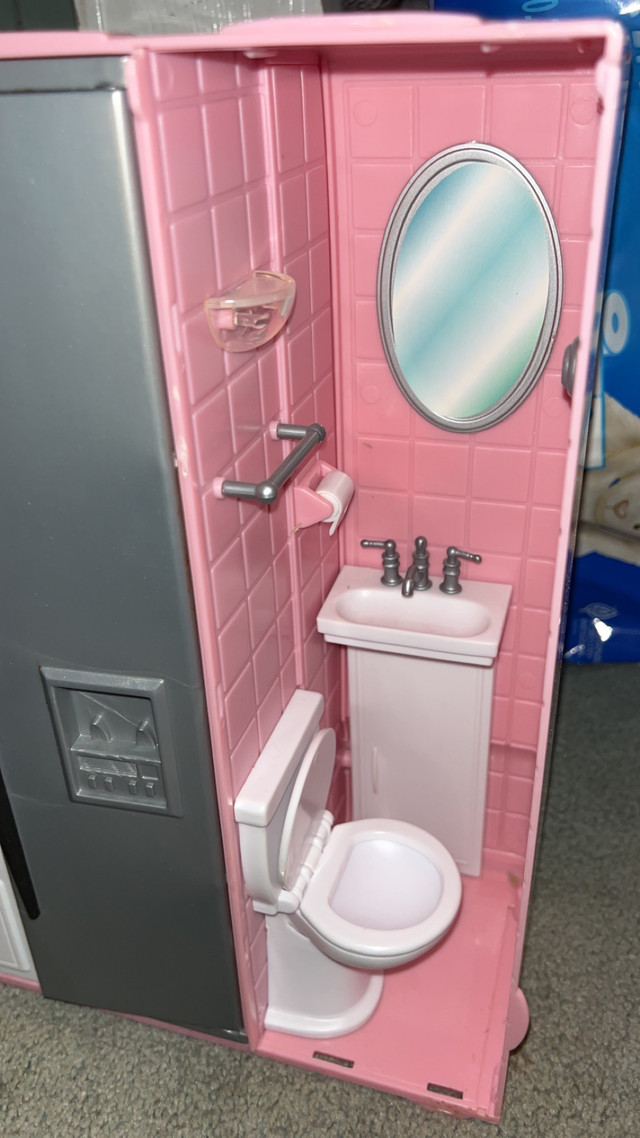 Barbie RV camper with musical hot tub - photo 5