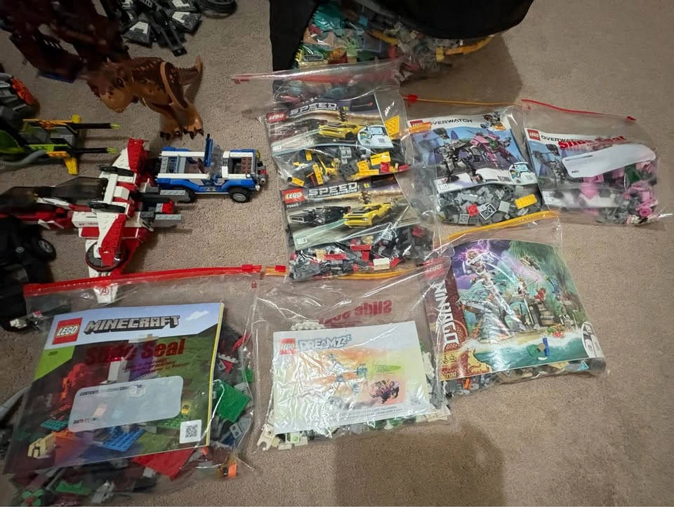 Giant Lot of Lego Sets & Bulk (Ninjago, Marvel, Minecraft, Etc.) - photo 5