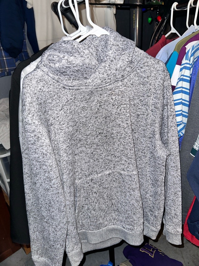 Women's Tops, Sweaters & Jackets/Blazers - $2 Each - photo 5
