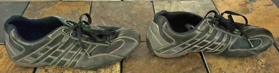 Men's Black Fashion Sneakers. Size 13.