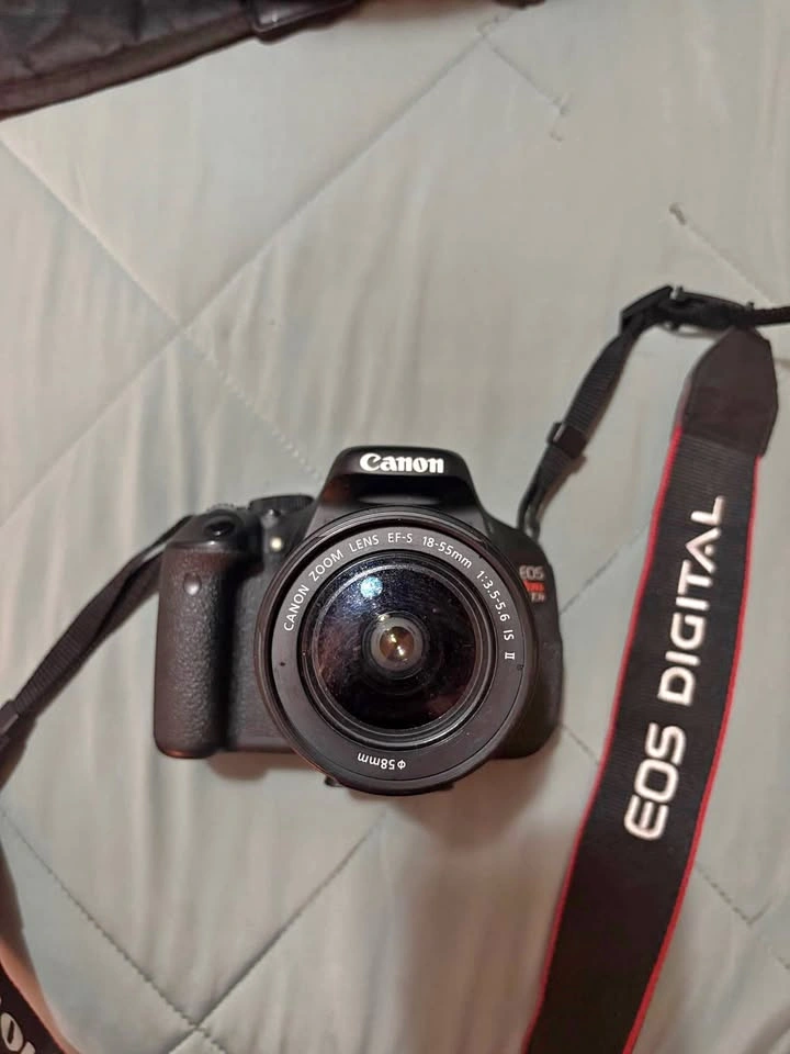 Canon EOS Rebel T3i