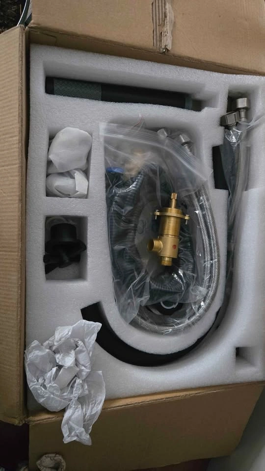 Matte Black Roman Bathtub Faucet Set with Hand Shower - photo 4