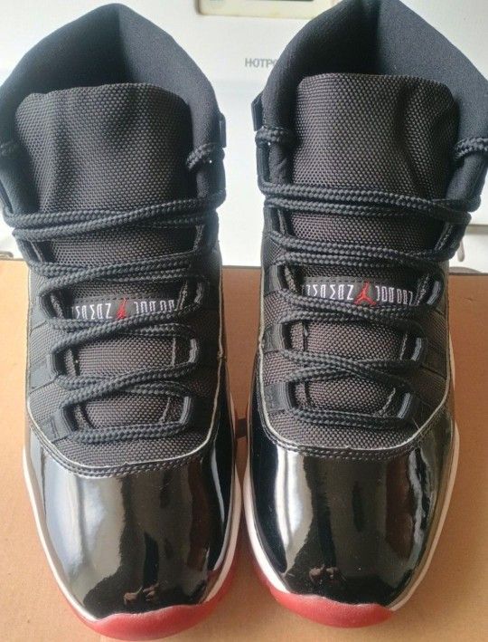 Jordan 11 Bred Retro - Size 9.5