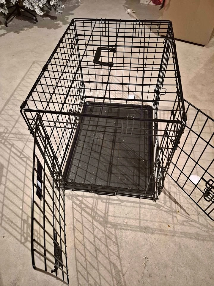 Pet cage