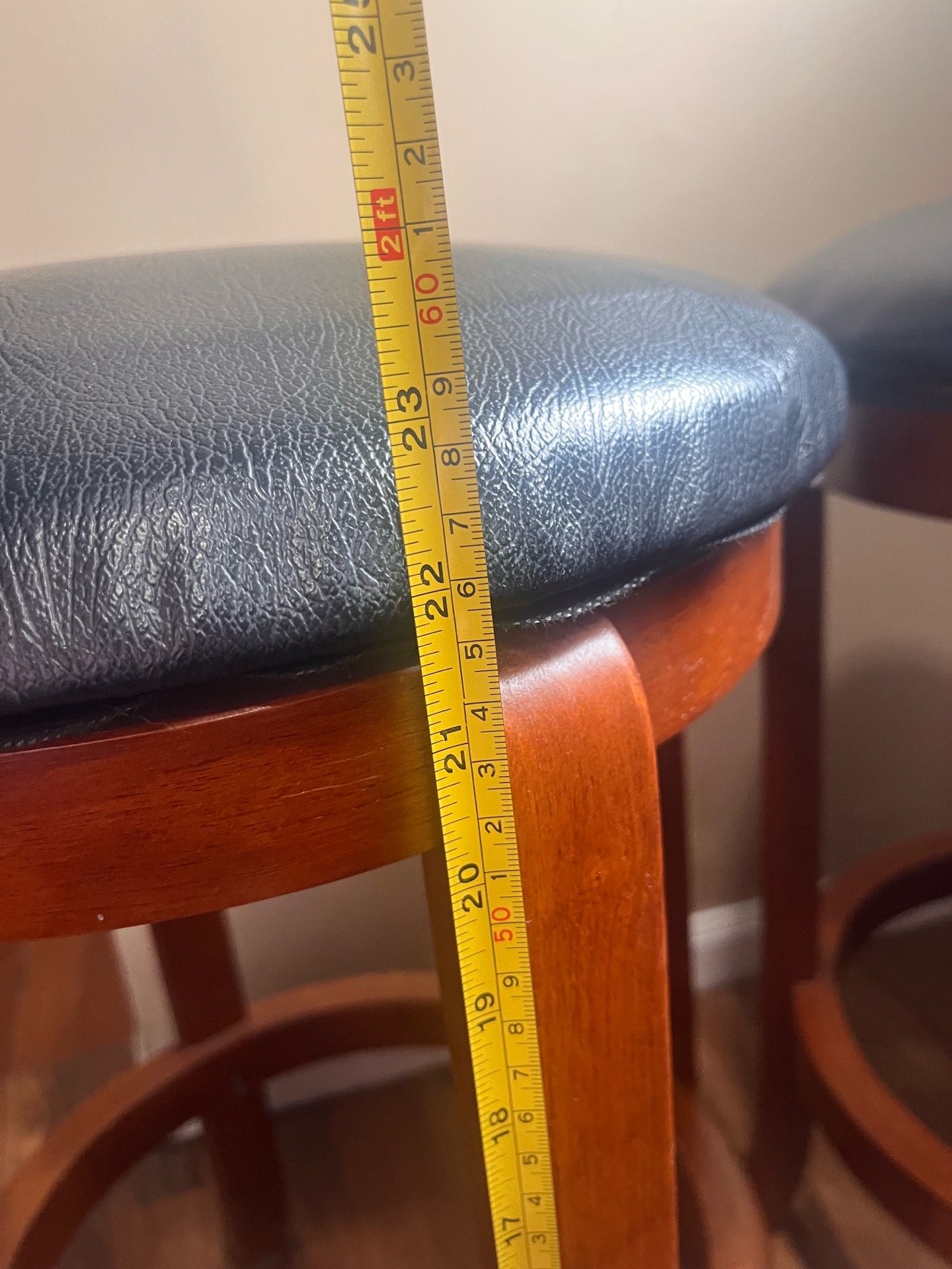 3 Stools - photo 2
