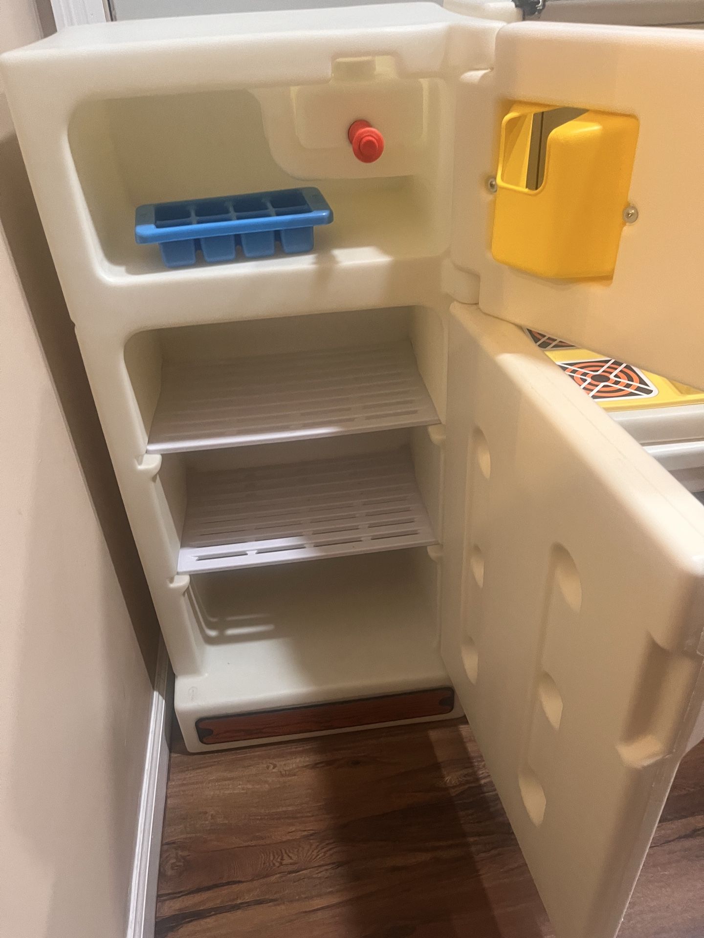 Vintage 1980s Little Tiles Kitchen Set w/ Refrigerator - photo 4