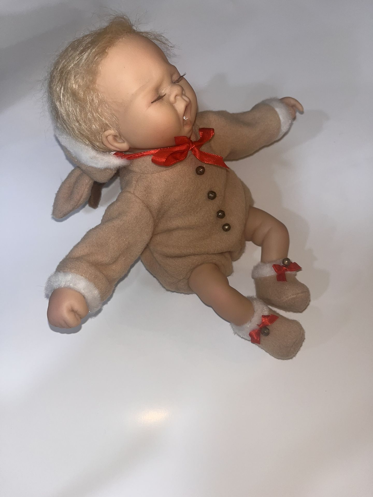 Ashton Drake Sandy Faber "Ringle Deer" Doll - photo 5