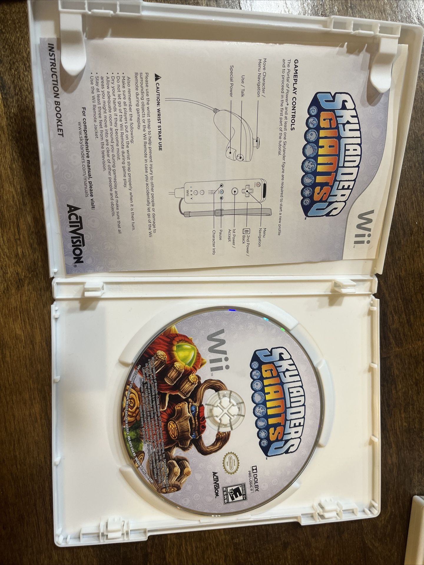 Nintendo Wii - SKYLANDERS Spyro's Adventure Tested - photo 4
