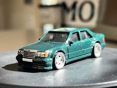 Hot Wheels Custom Mercedes 500E With AMG’s