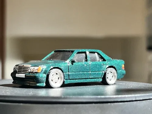 Hot Wheels Custom Mercedes 500E With AMG’s - photo 5