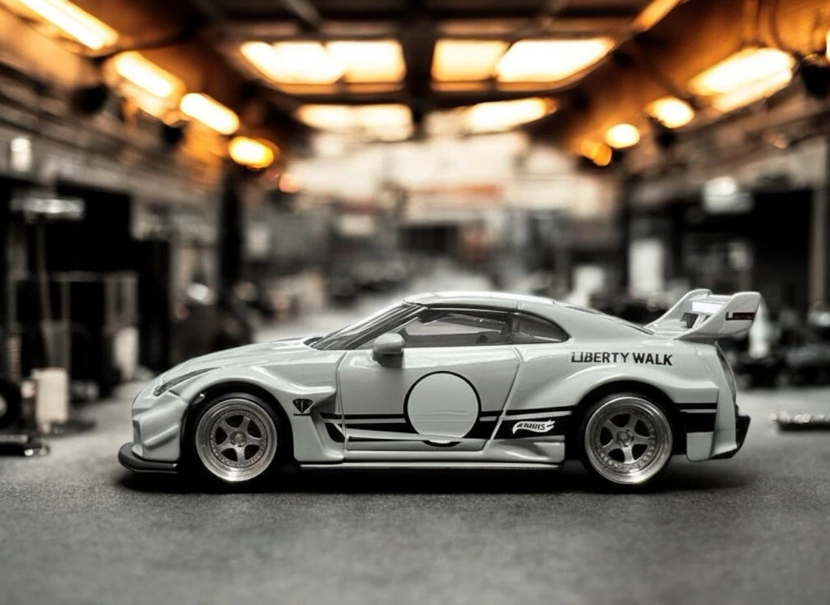 Hot Wheels LB-Silhouette Works Nissan 35GT-RR R35 GTR