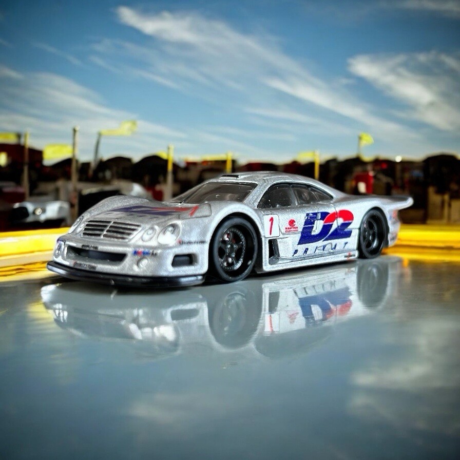 Hot Wheels Premium 1997 Mercedes-Benz CLK-GTR