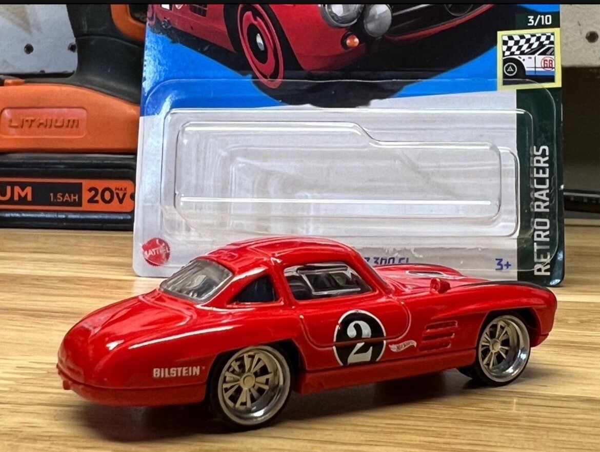 Hot Wheels Mercedes-Benz 300 SL CUSTOM