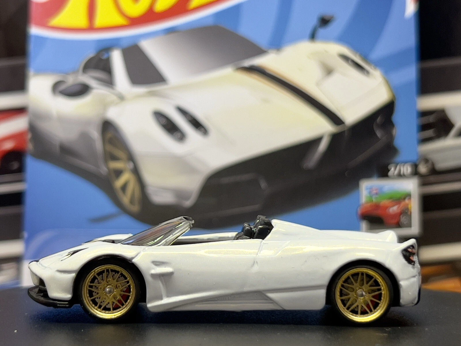 Hot Wheels '17 Pagani Huayra Roadster CUSTOM - photo 3