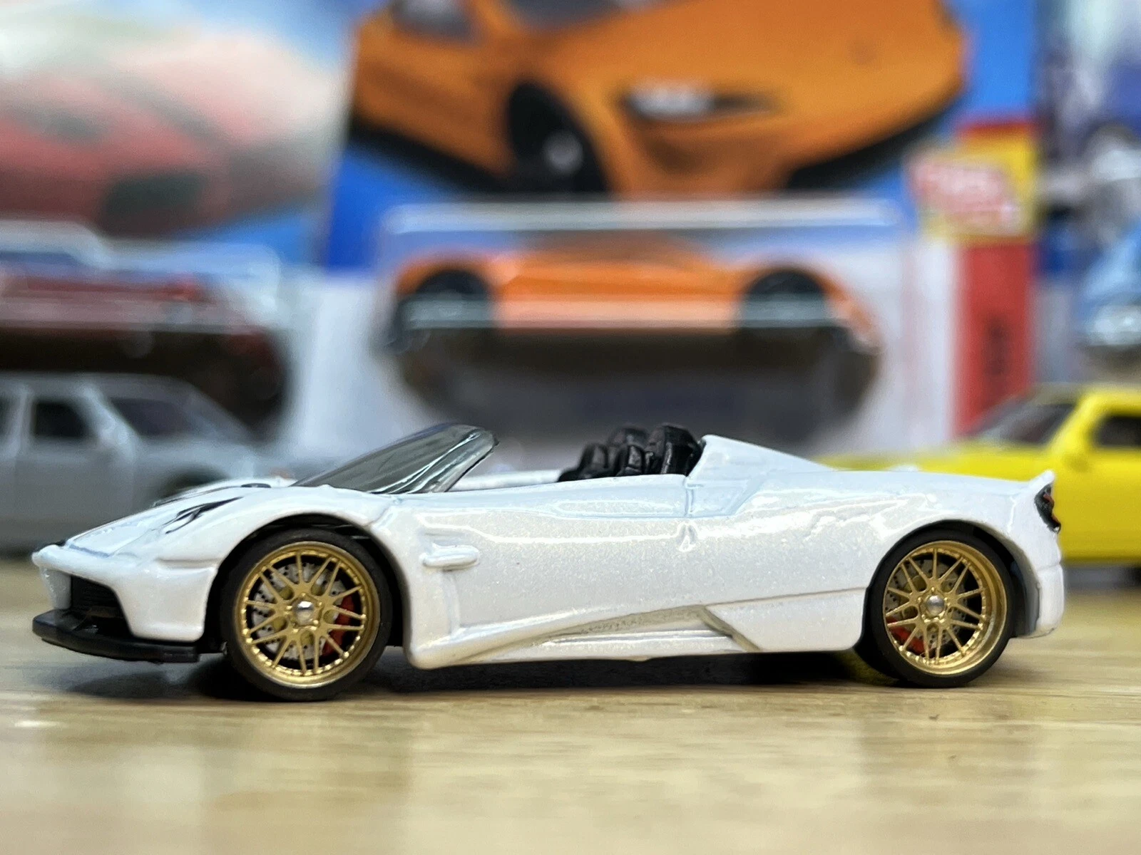 Hot Wheels '17 Pagani Huayra Roadster CUSTOM - photo 4