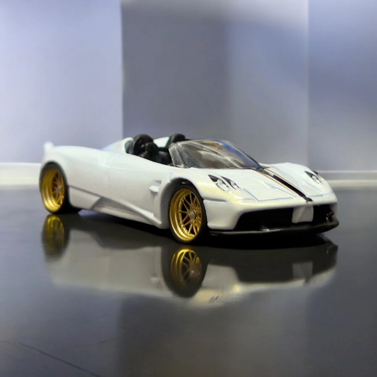 Hot Wheels '17 Pagani Huayra Roadster CUSTOM - photo 5