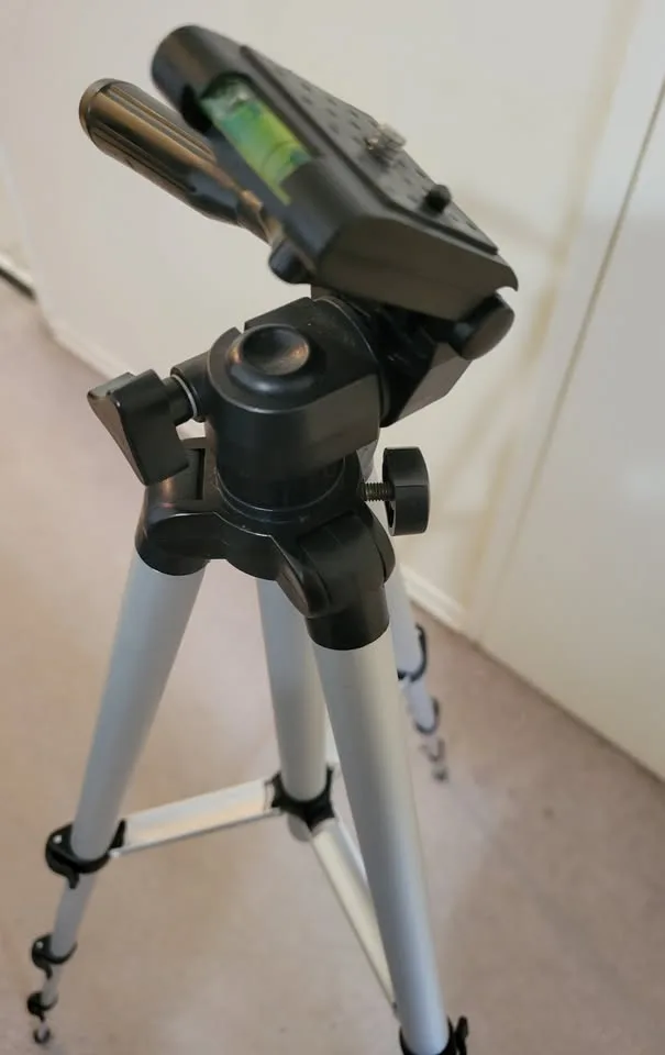 DSLR Pro Series 50-Inch Tripod image indicator(5)