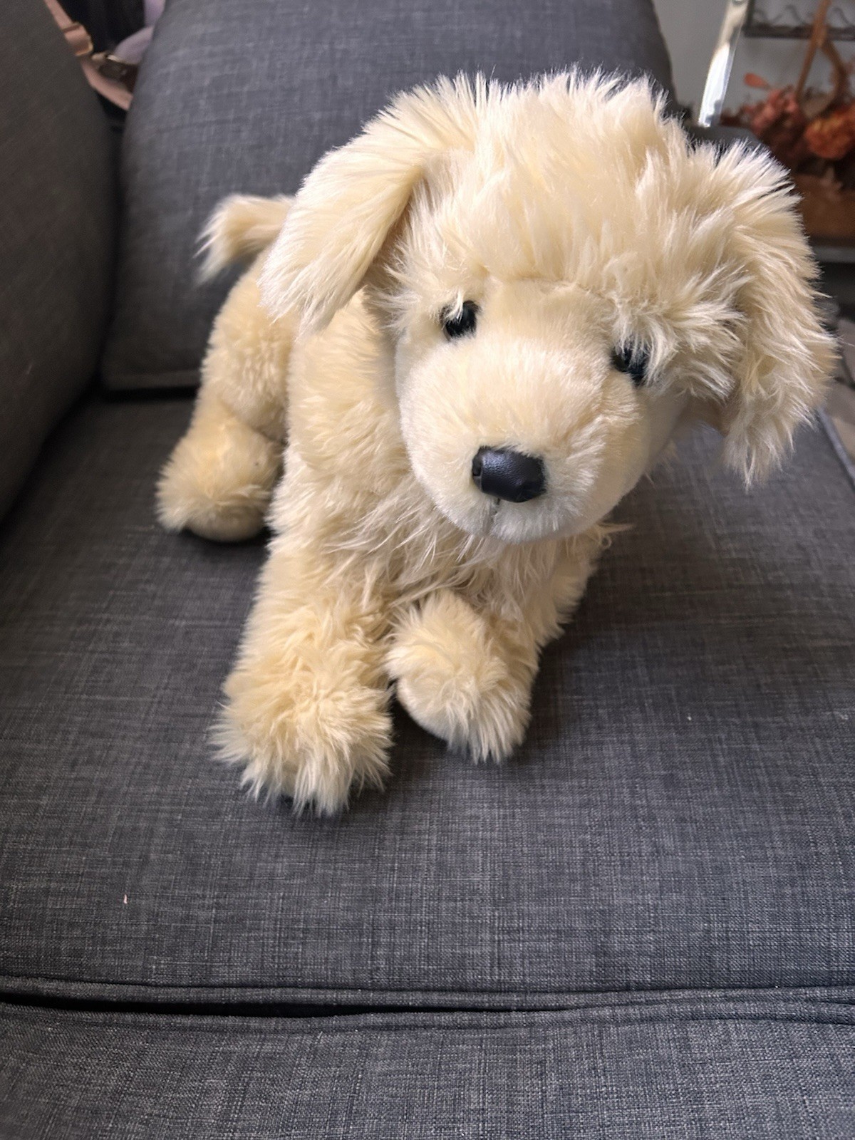 FAO Schwarz Plush Golden Retriever Stuffed Animal Medium
