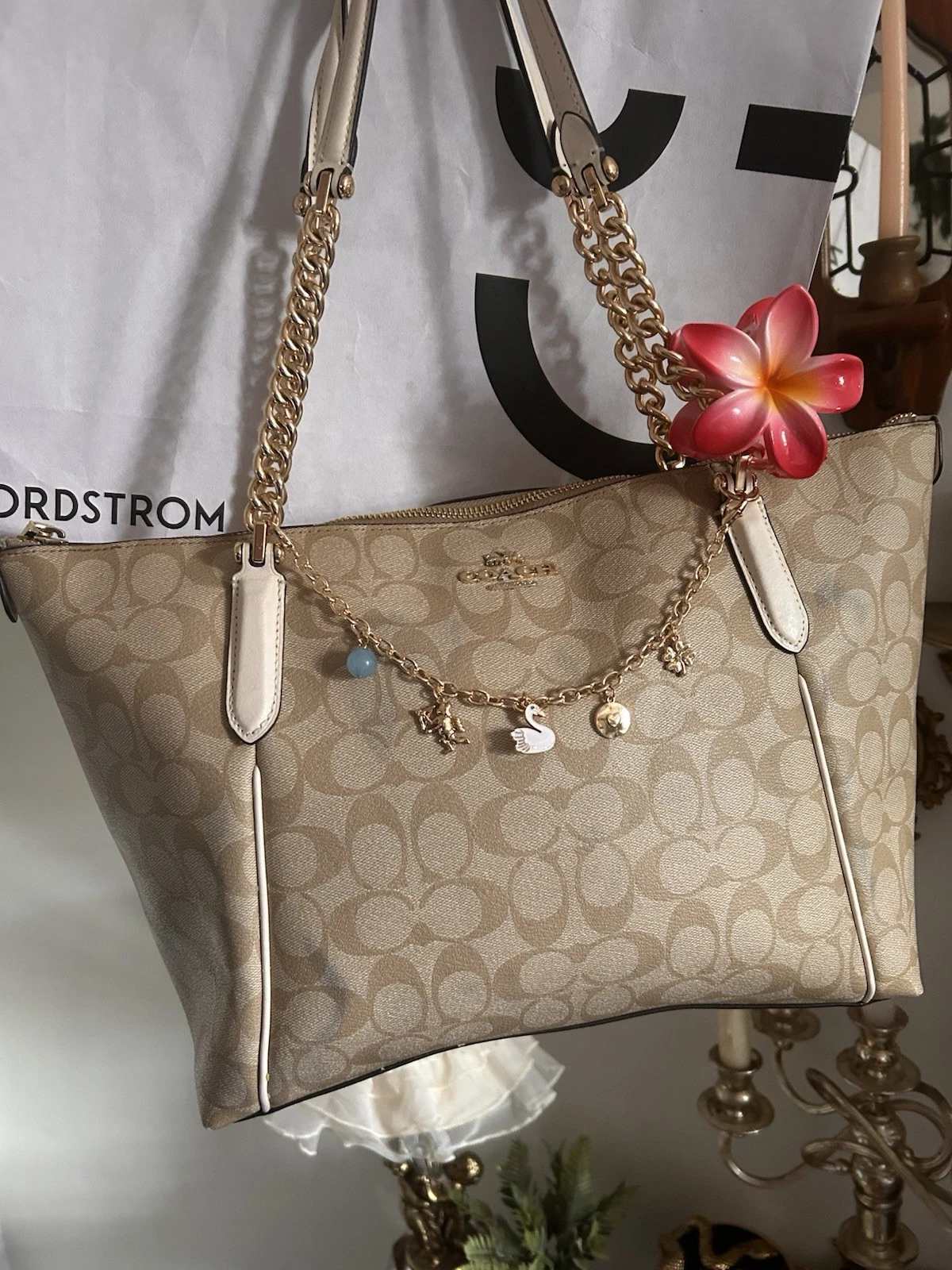 Coach Beige Logo Shoulder Bag Chain Strap Gold Hardware Zip - photo 4