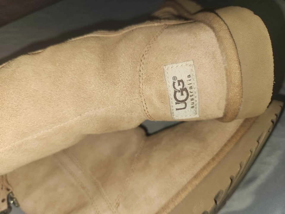 UGG Women's Suede Style Boots - photo 5