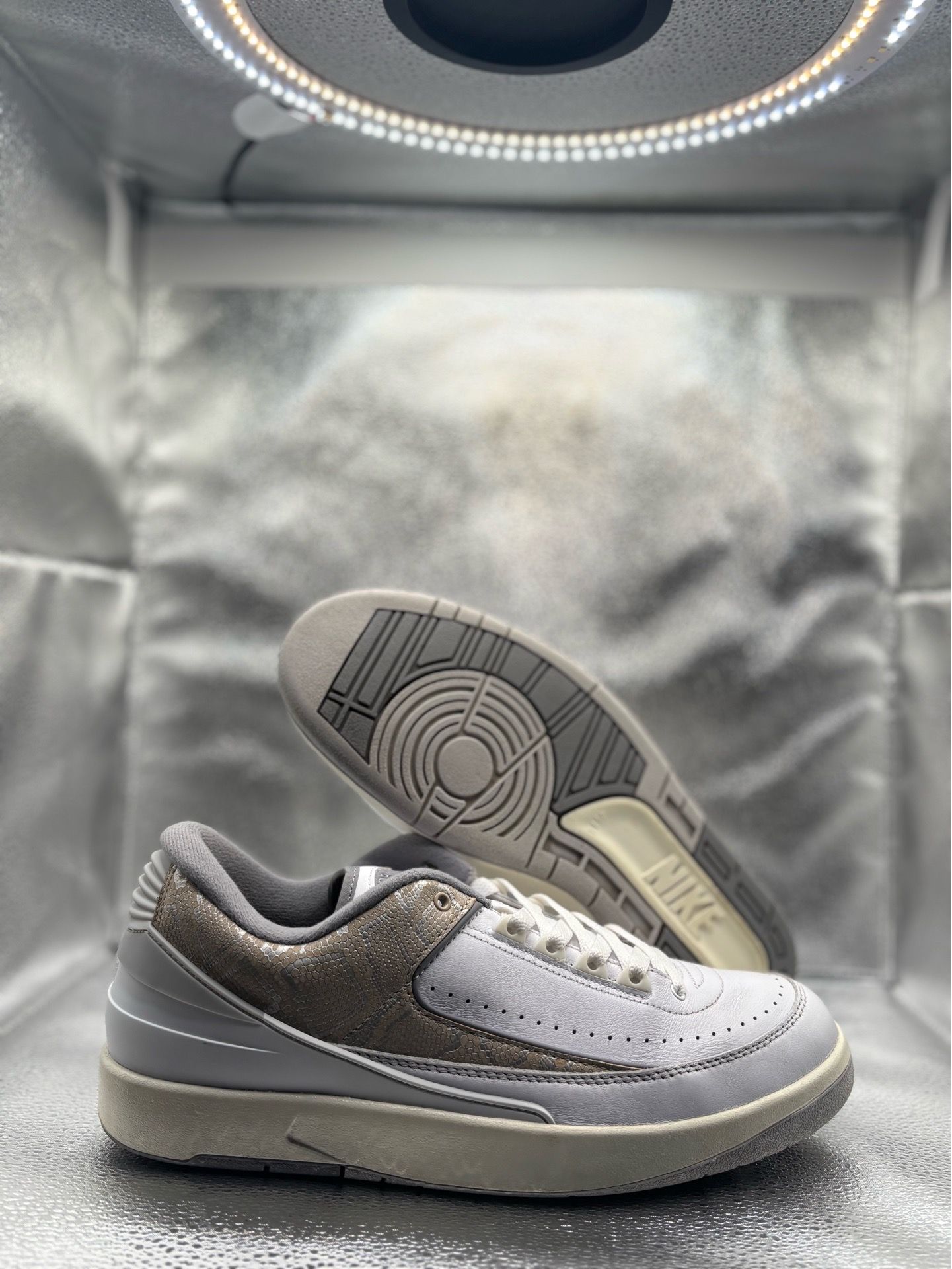 Air Jordan 2 low python