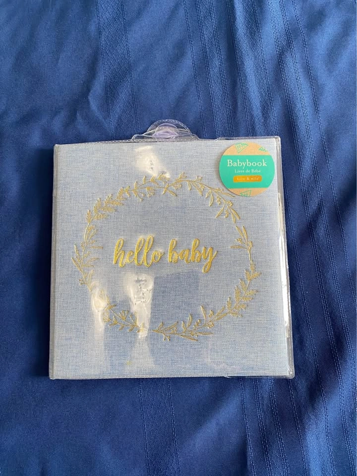 Brand New Baby Items – Changing Station & Baby Boy Book - photo 3